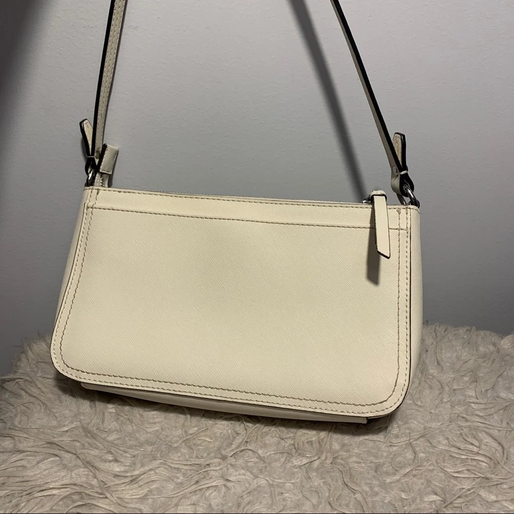 [GIFTED] Flower Calvin Klein Shoulder Bag 💐 - Picture 11 of 12